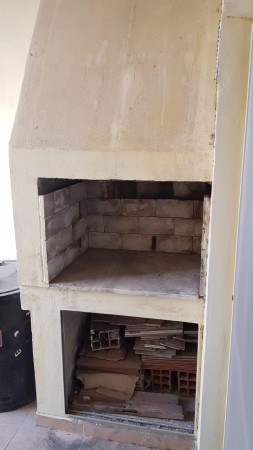 Venta Dpto. Mr Ross 1658, Estrenar, al frente, dos dormitorios, dos patios, parrillero. Impecable.