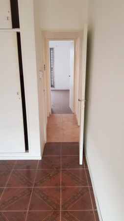 Venta Dpto. Mr Ross 1658, Estrenar, al frente, dos dormitorios, dos patios, parrillero. Impecable.