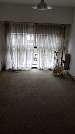 Venta casa Avda. Pellegrini/Necochea, magnífica propiedad estilo mediterráneo, pileta, parque, jacuzzi.