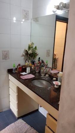 Venta casa Avda. Pellegrini/Necochea, magnífica propiedad estilo mediterráneo, pileta, parque, jacuzzi.