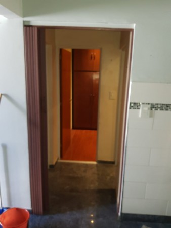 Venta Dpto. interno unico, amplio patio con quincho, 2 dormitorios