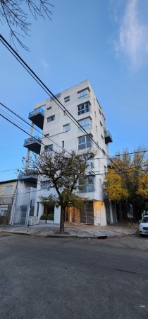 RETASADO!! Echeverria 740 bis, Dpto 1 dor c/cochera, parrillero inmejorable vista