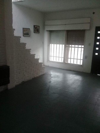 Casa Alquiler Pje. Valdes 1500, 2 dormitorios