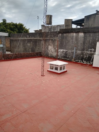 Chacabuco 2819 se escuchan ofertas, 3 dor. interna unica, 2 patios