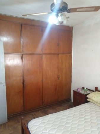 Chacabuco 2819 se escuchan ofertas, 3 dor. interna unica, 2 patios