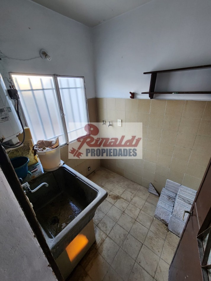 Paraguay N° 5283 casa 3 dor con garage, 2 patios