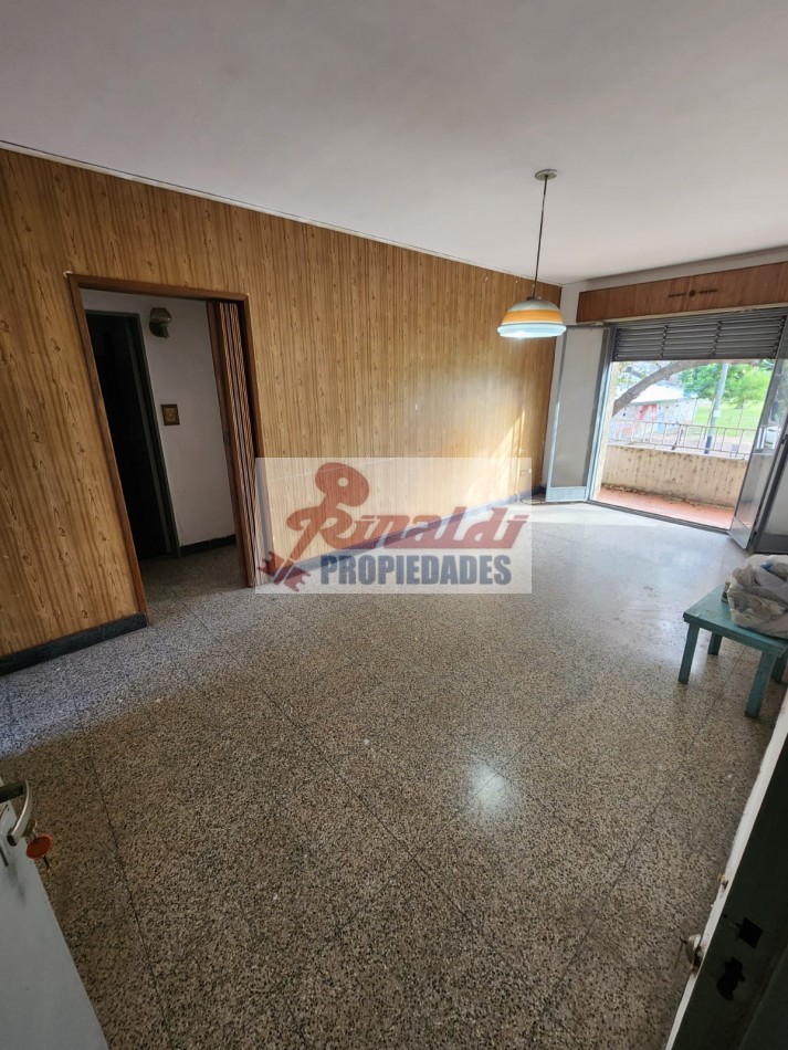 Alem 2875, Dpto 2 dor c/patio frente al parque