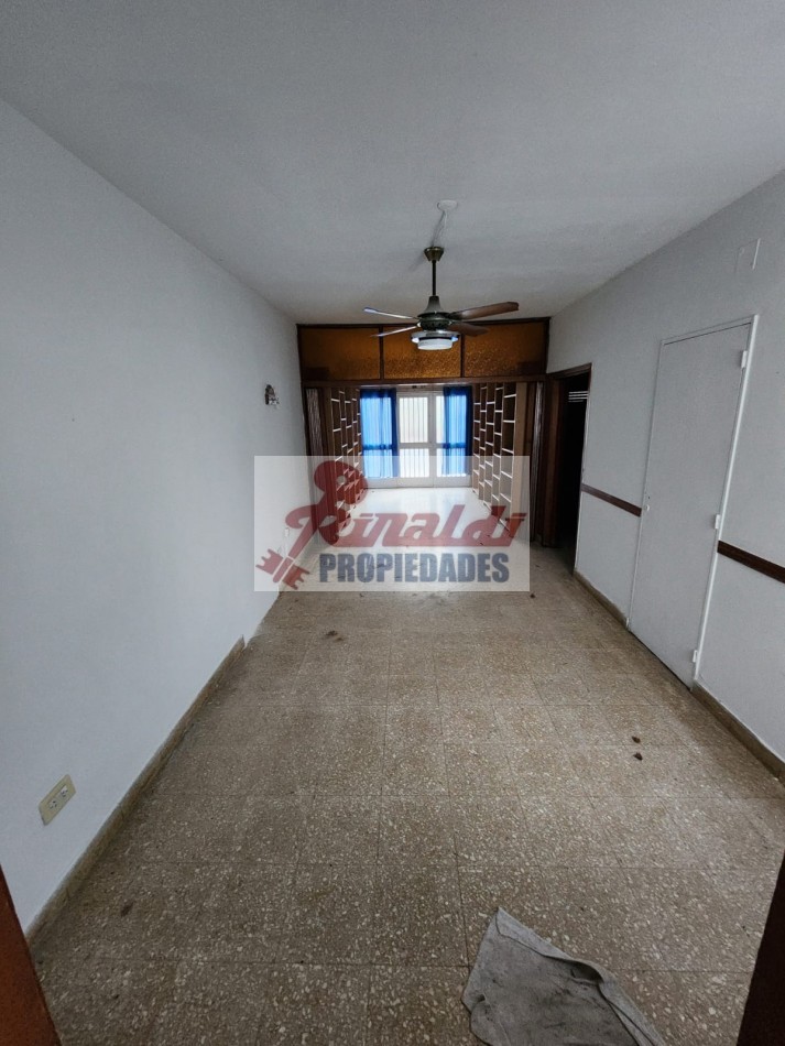 Paraguay N° 5283 casa 3 dor con garage, 2 patios