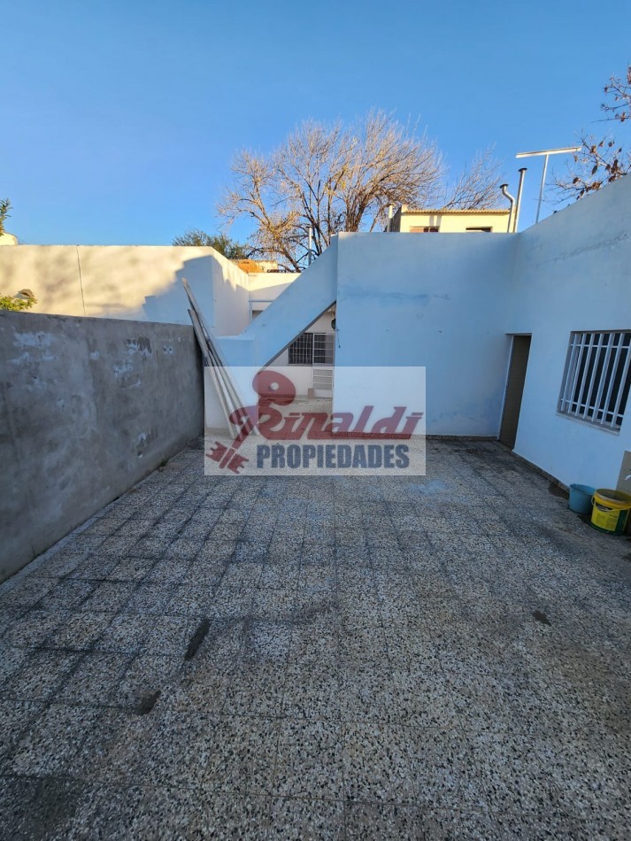 Paraguay N° 5283 casa 3 dor con garage, 2 patios