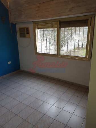 RETASADO Pje. Blanque 1400, cochera amplia, cocina comedor, 2 dormitorios, jardín c/parrillero. OPORTUNIDAD