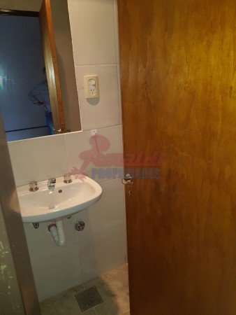 RETASADO Pje. Blanque 1400, cochera amplia, cocina comedor, 2 dormitorios, jardín c/parrillero. OPORTUNIDAD