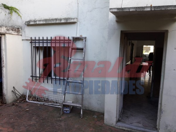 RETASADA Casa Pje. Mozart 1000, 3 dormitorios, garage, patio