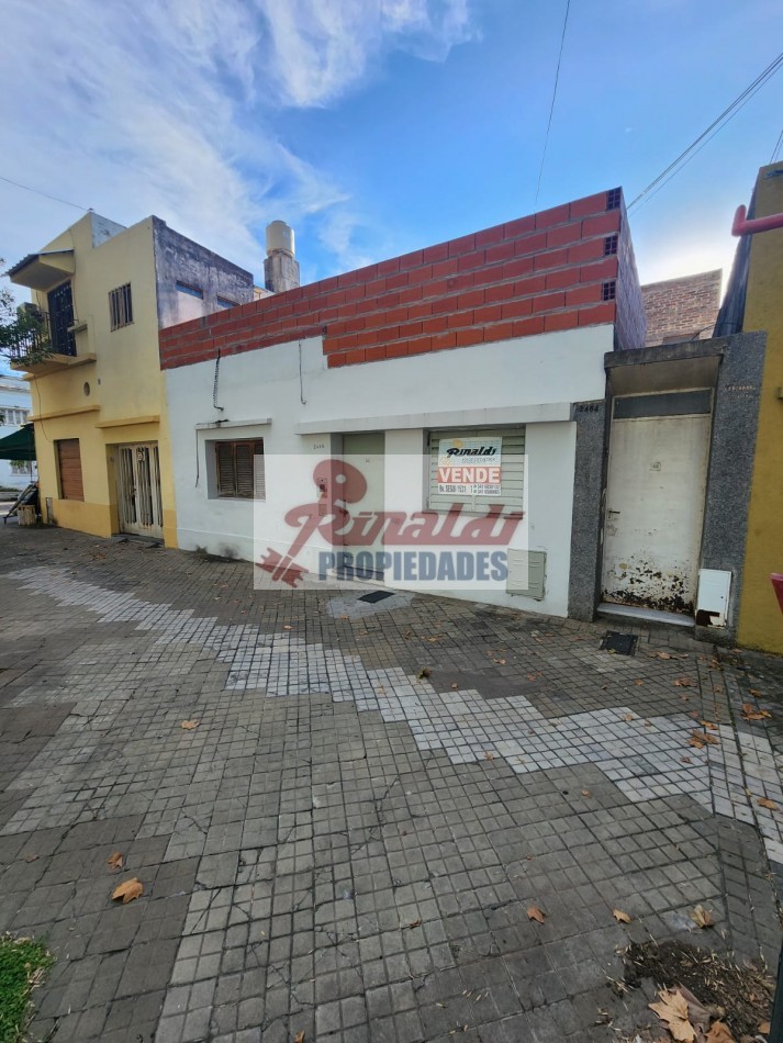Casa 3 Dormitorios y patio