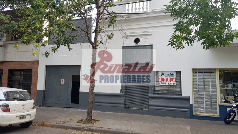Venta Galpon - Uruguay N° 533, 182m², local al frente, techo parabolico.