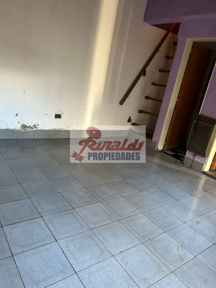 Venta, Mr. Ross 700, casa y dpto