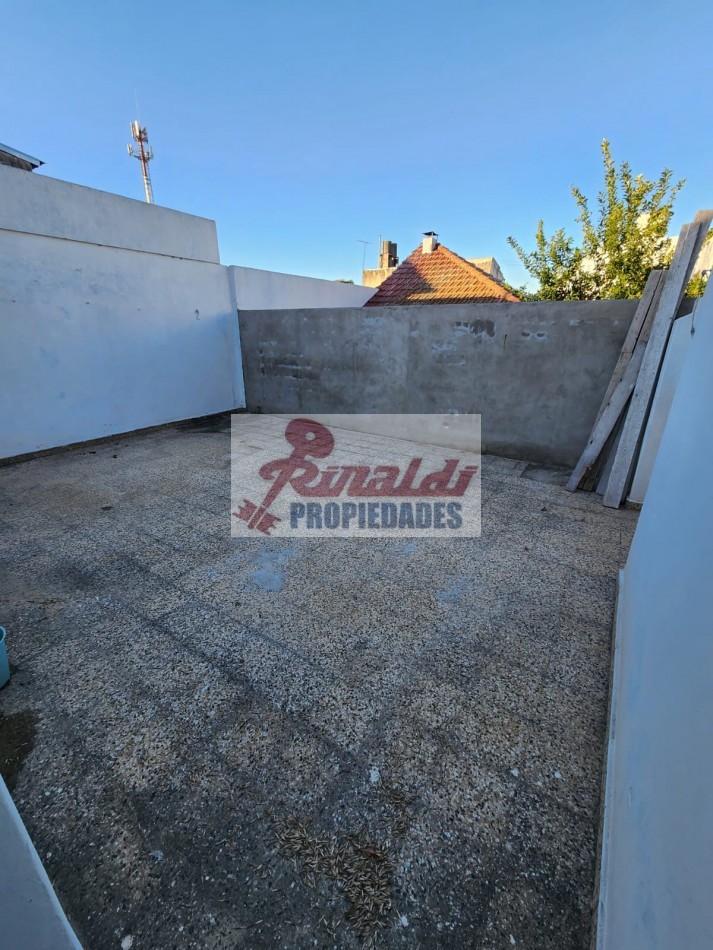 Paraguay N° 5283 casa 3 dor con garage, 2 patios