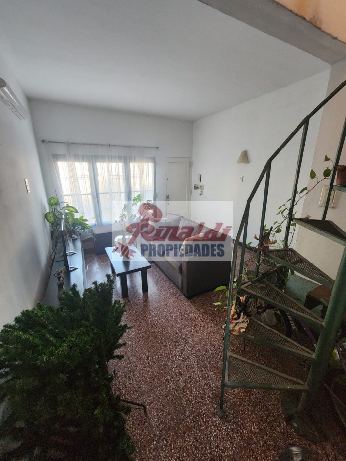 Pje Humbolt 4152, 3 dor, garage, jardin