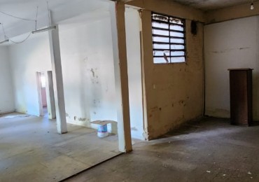 Uriburu 1555, local con depósito